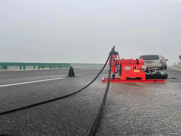 万江街道马路路基路面开裂下沉注浆加固灌浆